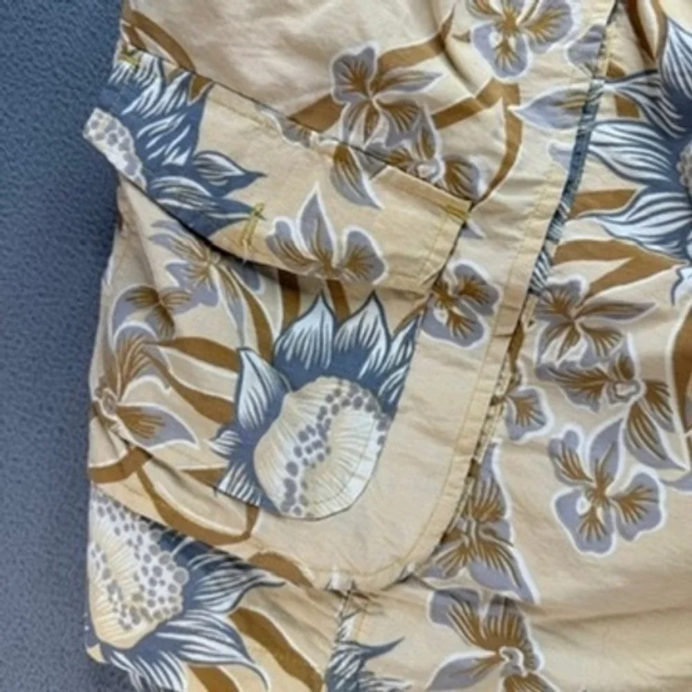 Tommy Bahama Swim Trunks Board Shorts XL Floral‎ Tan Nylon Cargo Mesh Lined Mens
